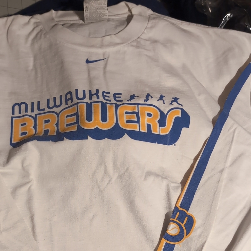Nike Milwaukee Brewers White and Blue Tee